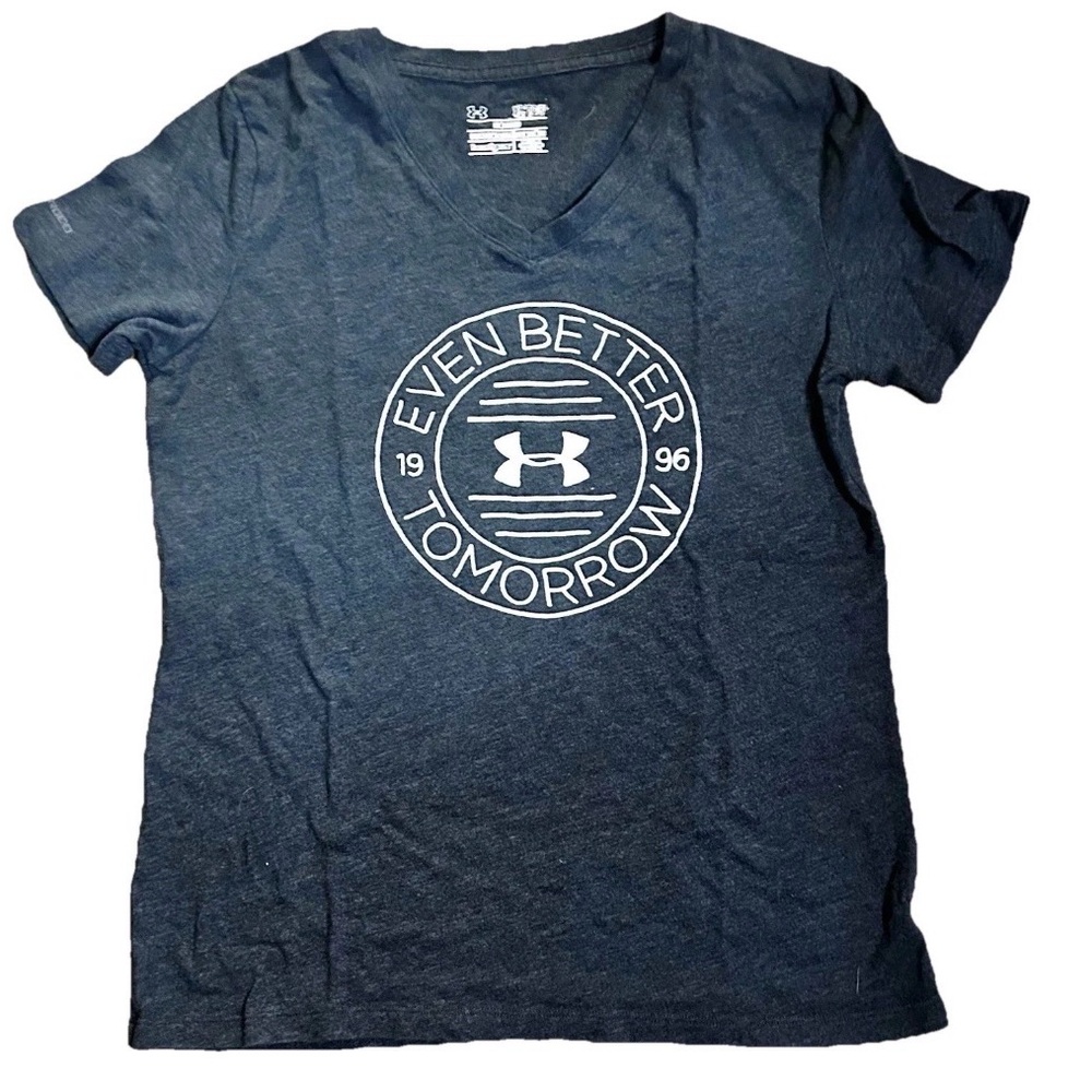 Under Armour woman’s soft t-shirt activewear grey Graphic Tee